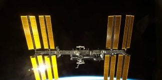 iss-international-space-station-astronaut-earth
